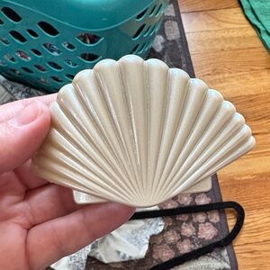 Teleties Seashell Flatback Hair clip medium